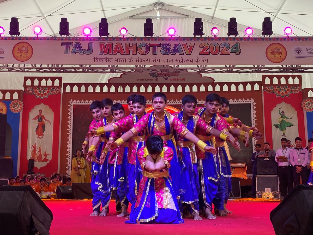 sharda-world-school-@taj-mohotsav-2024