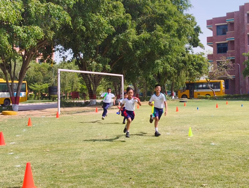 sharda-world-school-celebrates-excellence-at-inter-house-athletics-and-table-tennis-competition